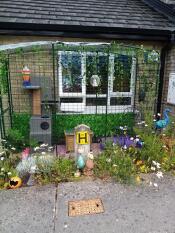 En smukt indrettet catio.