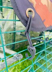 En Omlet bungee cord.
