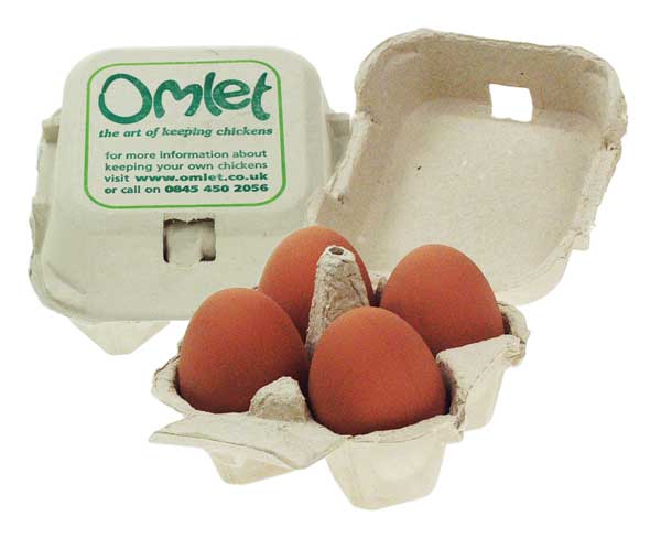 Kunstige æg ser ud og føles ligesom den ægte vare og kan bruges til at narre en høne til at ruge.